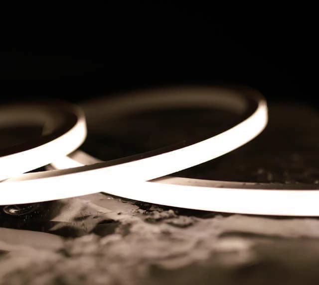 CLEAR flexible architectural light